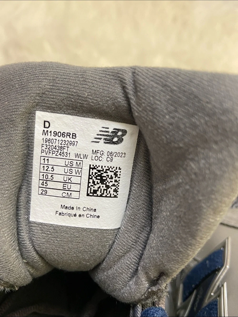 New Balance 1906R Men's Low Top Grey  Sneakers with Navy Accents.Size-11